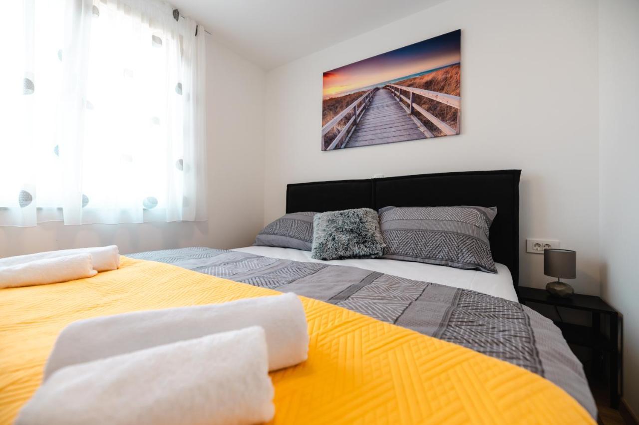 Kailani Luxury Central 3 Bedroom, 3 Bathroom Apartment With A Sunny Balcony Zadar Extérieur photo
