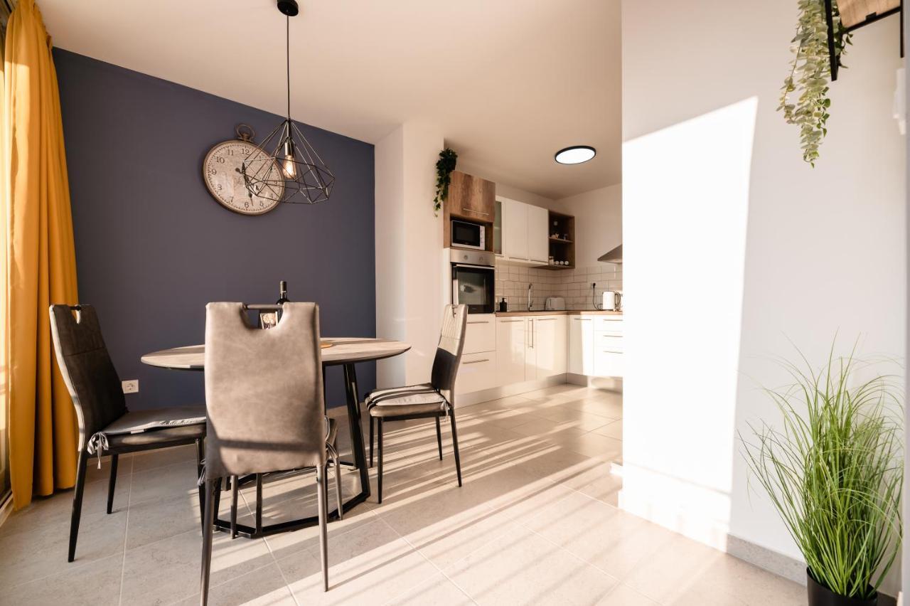 Kailani Luxury Central 3 Bedroom, 3 Bathroom Apartment With A Sunny Balcony Zadar Extérieur photo