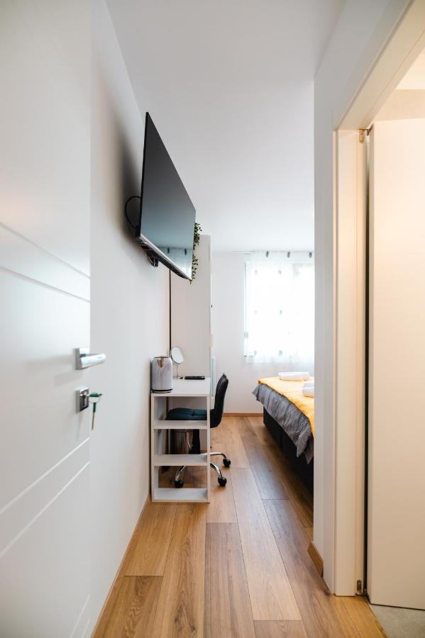 Kailani Luxury Central 3 Bedroom, 3 Bathroom Apartment With A Sunny Balcony Zadar Extérieur photo